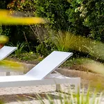 Secret D'uzes - Place Aux Herbes - Piscine Chauffee Et Jacuzzi شقة فندقية Uzès