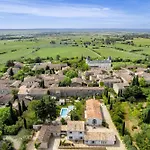 شقة فندقية Secret D'uzes - Place Aux Herbes - Piscine Chauffee Et Jacuzzi 4*