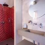 Secret D'uzes - Place Aux Herbes - Piscine Chauffee Et Jacuzzi شقة فندقية Uzès
