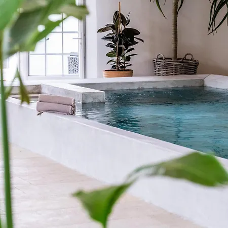 Aparthotel Secret D'uzès - Place Aux Herbes - Piscine Chauffée Et Jacuzzi