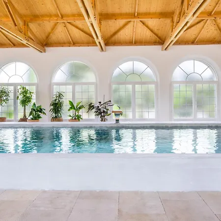 Secret D'uzes - Place Aux Herbes - Piscine Chauffee Et Jacuzzi Aparthotel Uzes