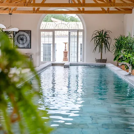 Secret D'uzès - Place Aux Herbes - Piscine Chauffée Et Jacuzzi 4* Uzès