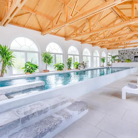 Secret D'uzes - Place Aux Herbes - Piscine Chauffee Et Jacuzzi