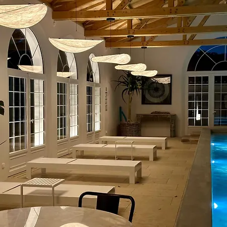 Secret D'uzes - Place Aux Herbes - Piscine Chauffee Et Jacuzzi Aparthotel Uzes