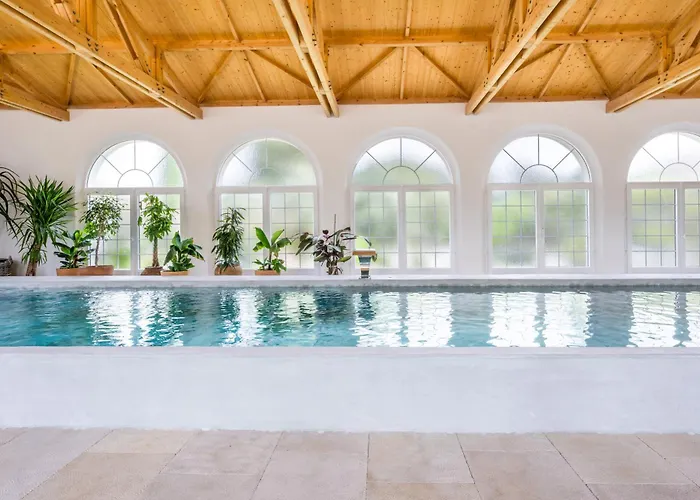 Secret D'uzes - Place Aux Herbes - Piscine Chauffee Et Jacuzzi Lägenhetshotell Uzès